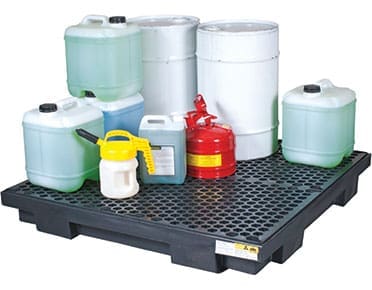 Drum bund low profile polyethylene with removable grate – four drum DB4LP